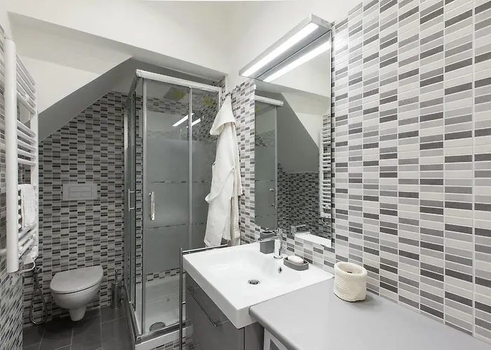 Urbana Lodge, Monti דירה