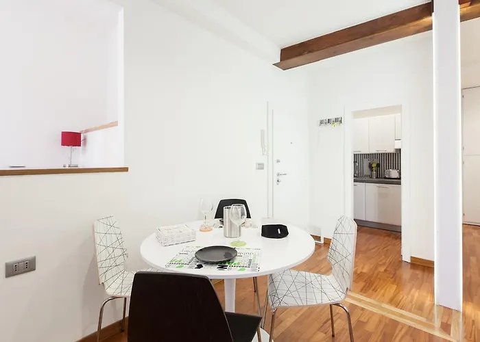 דירה Urbana Lodge, Monti